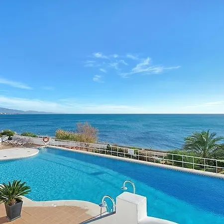 Sinfonia Del Mar D17 إِستيبونا